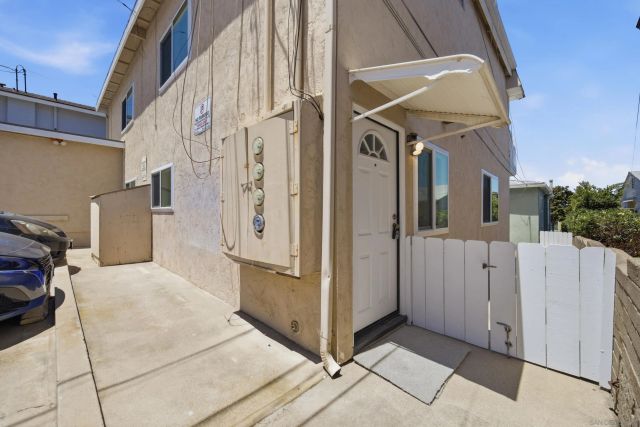 4337-39 Mentone Street, San Diego, CA 92107