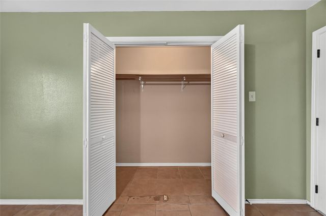 2427 Chalet Road, Houston, TX 77038