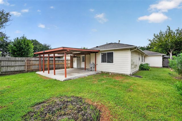 2427 Chalet Road, Houston, TX 77038