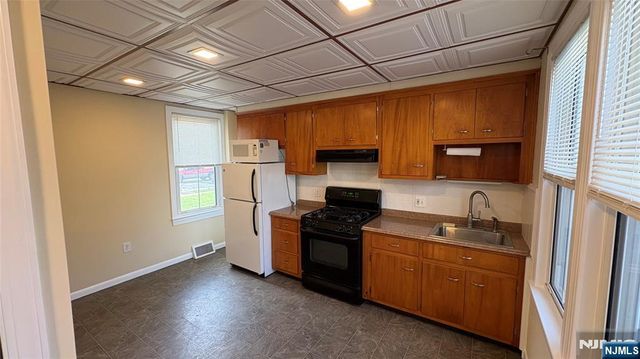 107 3rd Avenue 1st Floor, Hawthorne, NJ 07506