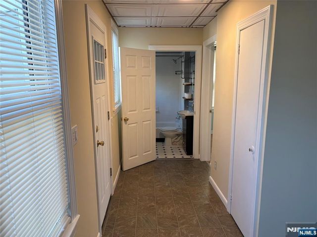 107 3rd Avenue 1st Floor, Hawthorne, NJ 07506