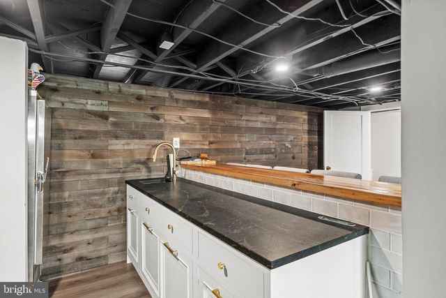 20 E WALNUT, Haddon Township, NJ 08108