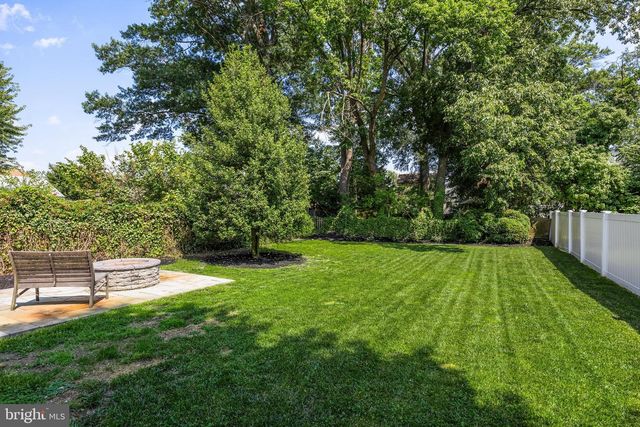 20 E WALNUT, Haddon Township, NJ 08108