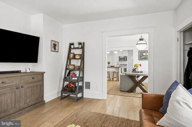 20 E WALNUT, Haddon Township, NJ 08108