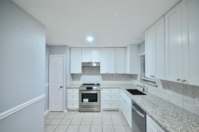 6229 Tanager Street, Houston, TX 77074