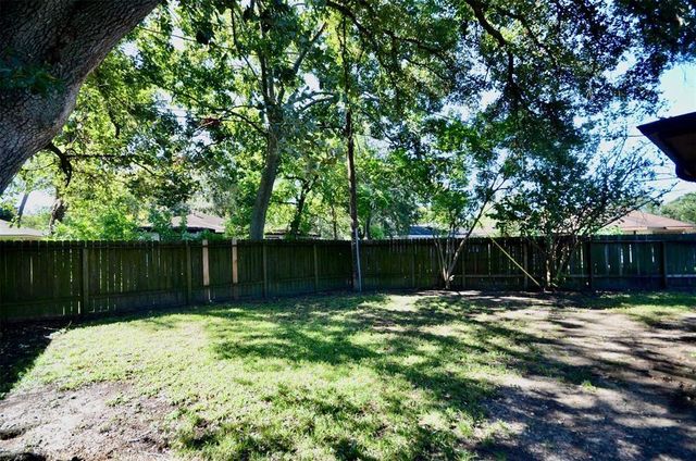 6229 Tanager Street, Houston, TX 77074