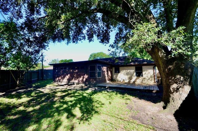 6229 Tanager Street, Houston, TX 77074