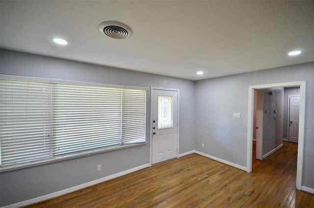 6229 Tanager Street, Houston, TX 77074