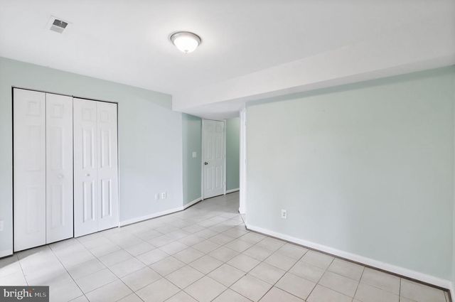 4 MOSBEY CT, Sterling, VA 20165