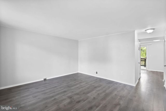 4 MOSBEY CT, Sterling, VA 20165