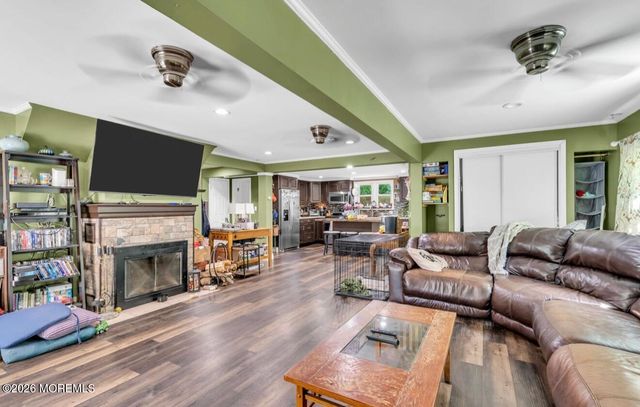 831 Palmer Avenue, Holmdel, NJ 07733