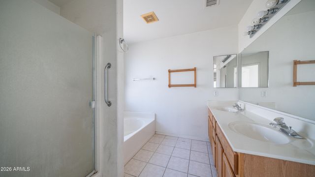 861 W 13TH Avenue, Apache Junction, AZ 85120