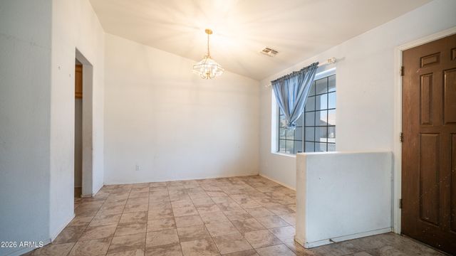 861 W 13TH Avenue, Apache Junction, AZ 85120