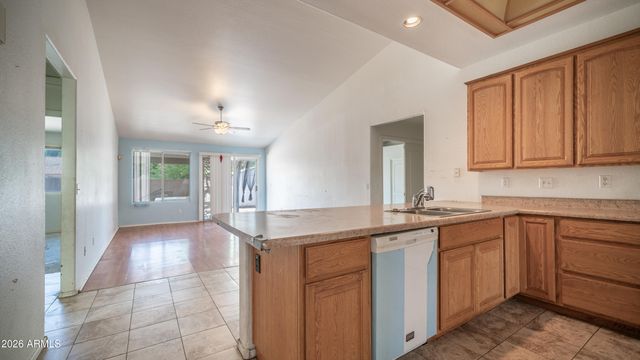 861 W 13TH Avenue, Apache Junction, AZ 85120