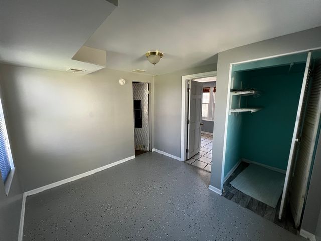 1440 S 49th Avenue 1, Cicero, IL 60804