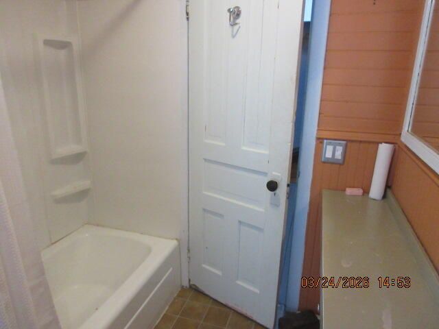 1224 E Main Street, Kalamazoo, MI 49048