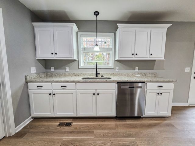 112 Demombreum Circle, Shelbyville, TN 37160