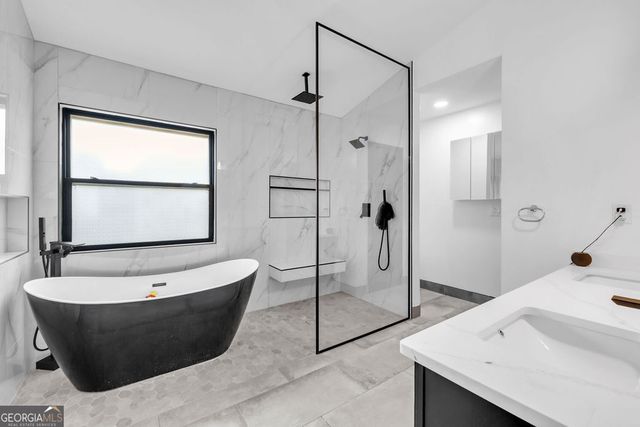 1892 Preserve Creek Way, Loganville, GA 30052