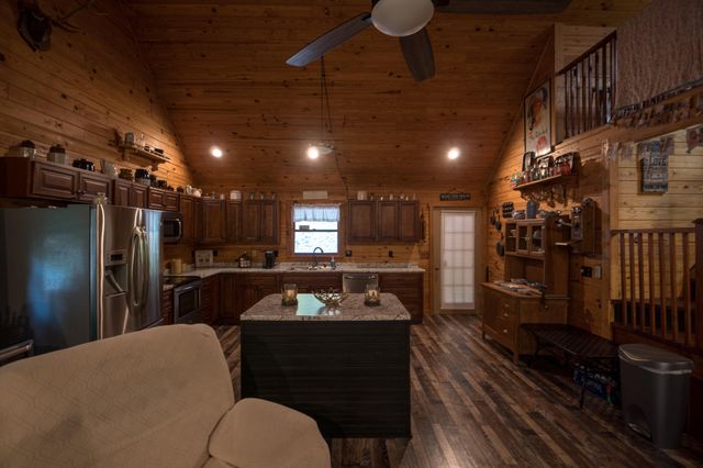 189 Ronnie Sexton Road, Monticello, KY 42633