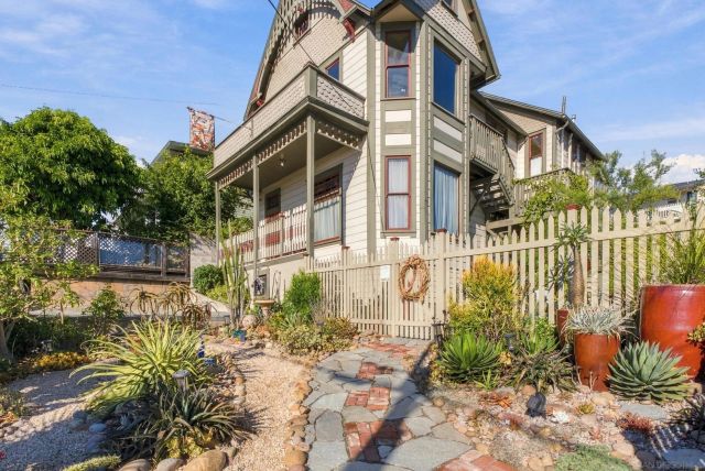 2163 Brant St, San Diego, CA 92101