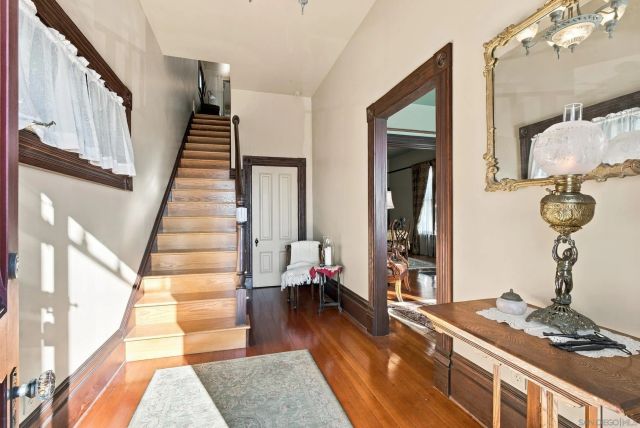2163 Brant St, San Diego, CA 92101