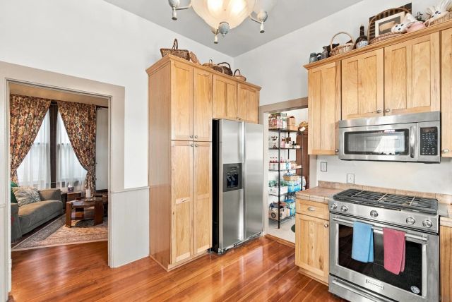 2163 Brant St, San Diego, CA 92101