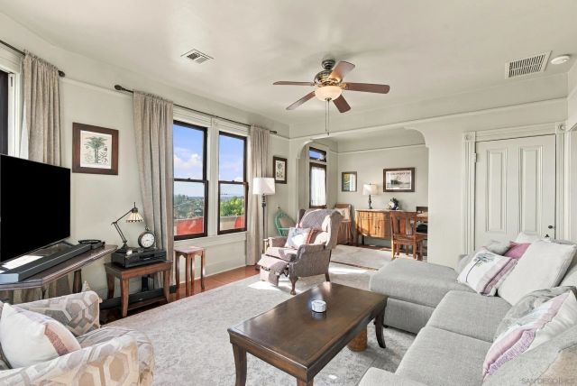 2163 Brant St, San Diego, CA 92101