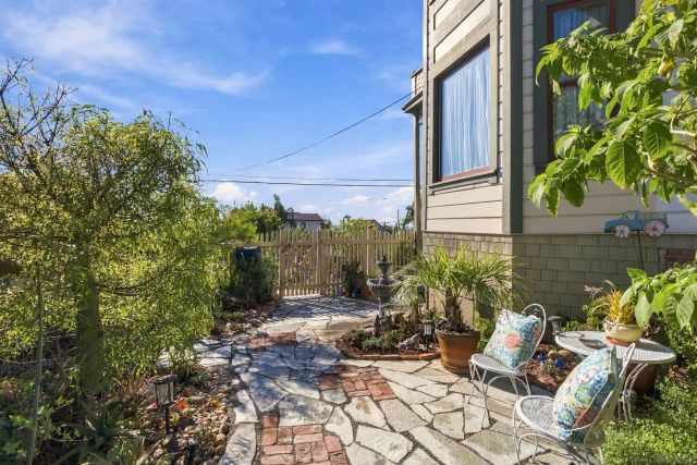 2163 Brant St, San Diego, CA 92101