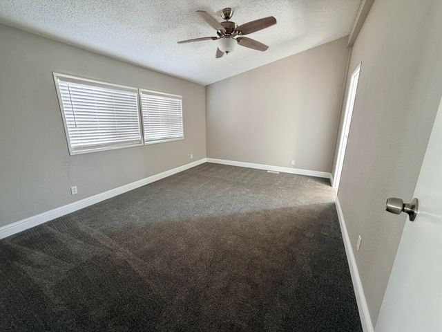 720 E Worth Avenue 14, Porterville, CA 93257