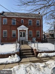 5618 1ST PL NW, Washington, DC 20011