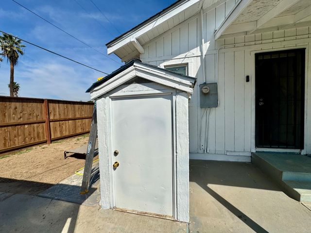 601 I Street, Sanger, CA 93657