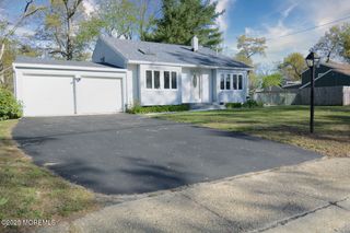 16 Germania Court, Toms River, NJ 08755