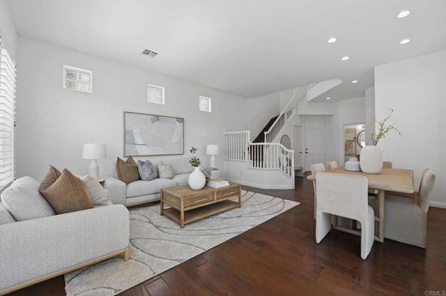 7215 Willet Circle, Carlsbad, CA 92011