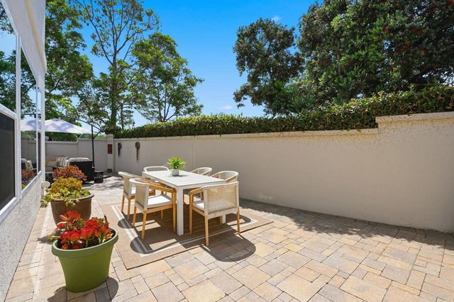 7215 Willet Circle, Carlsbad, CA 92011
