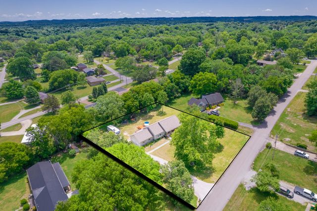 415 Centennial Ave, Lewisburg, TN 37091
