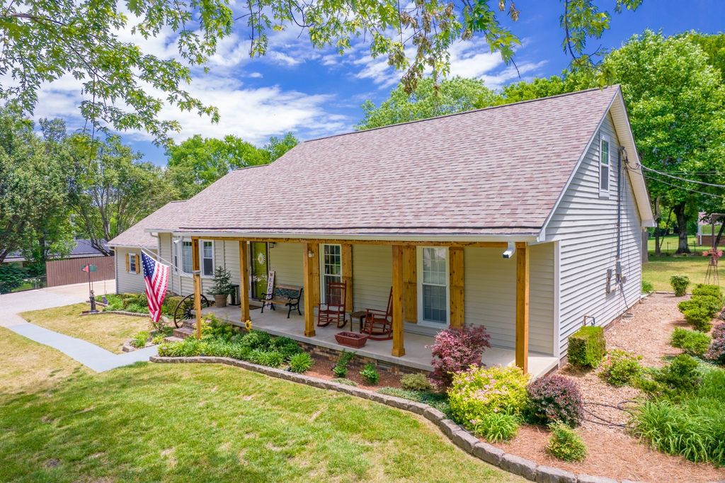 415 Centennial Ave, Lewisburg, TN 37091