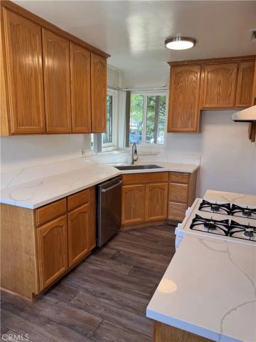 20146 Hartland, Winnetka, CA 91306
