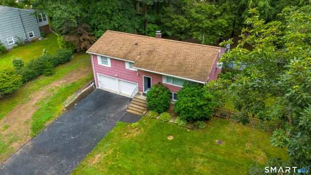 50 Creeping Hemlock Drive, Norwalk, CT 06851
