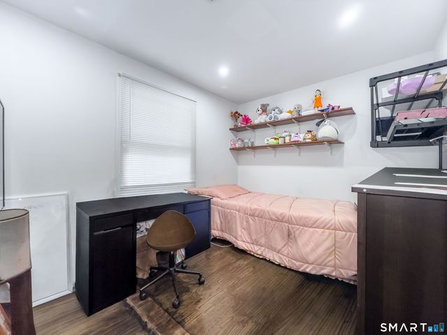 50 Creeping Hemlock Drive, Norwalk, CT 06851