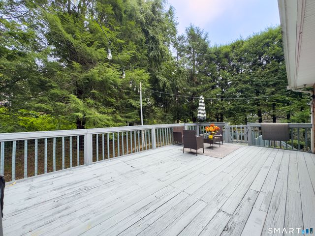 50 Creeping Hemlock Drive, Norwalk, CT 06851
