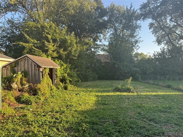 8623 Lindbergh Avenue, Niagara Falls, NY 14304