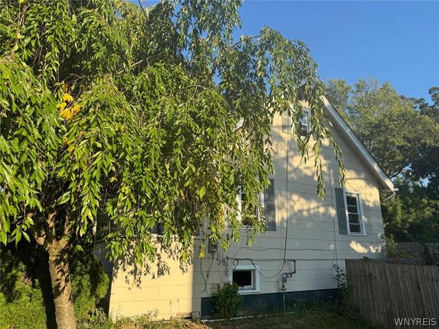 8623 Lindbergh Avenue, Niagara Falls, NY 14304