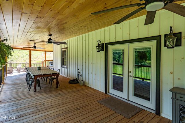 967 Cherry Springs Lane, Trade, TN 37691
