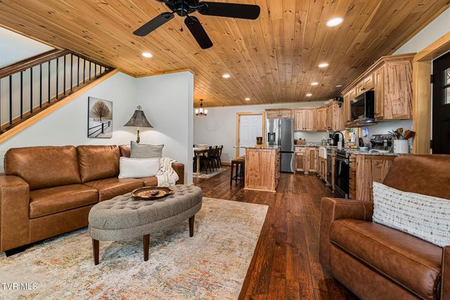 967 Cherry Springs Lane, Trade, TN 37691