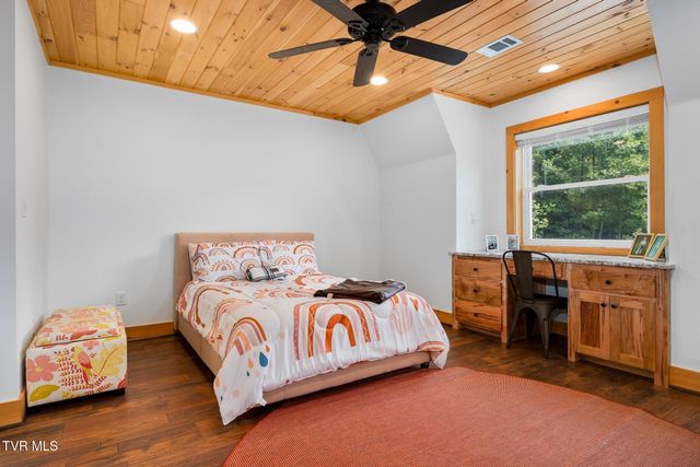 967 Cherry Springs Lane, Trade, TN 37691