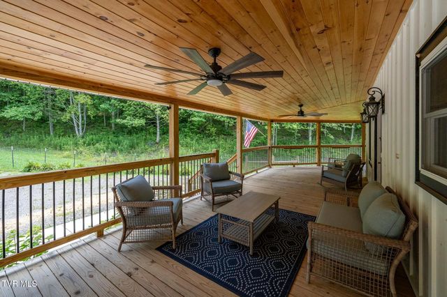 967 Cherry Springs Lane, Trade, TN 37691