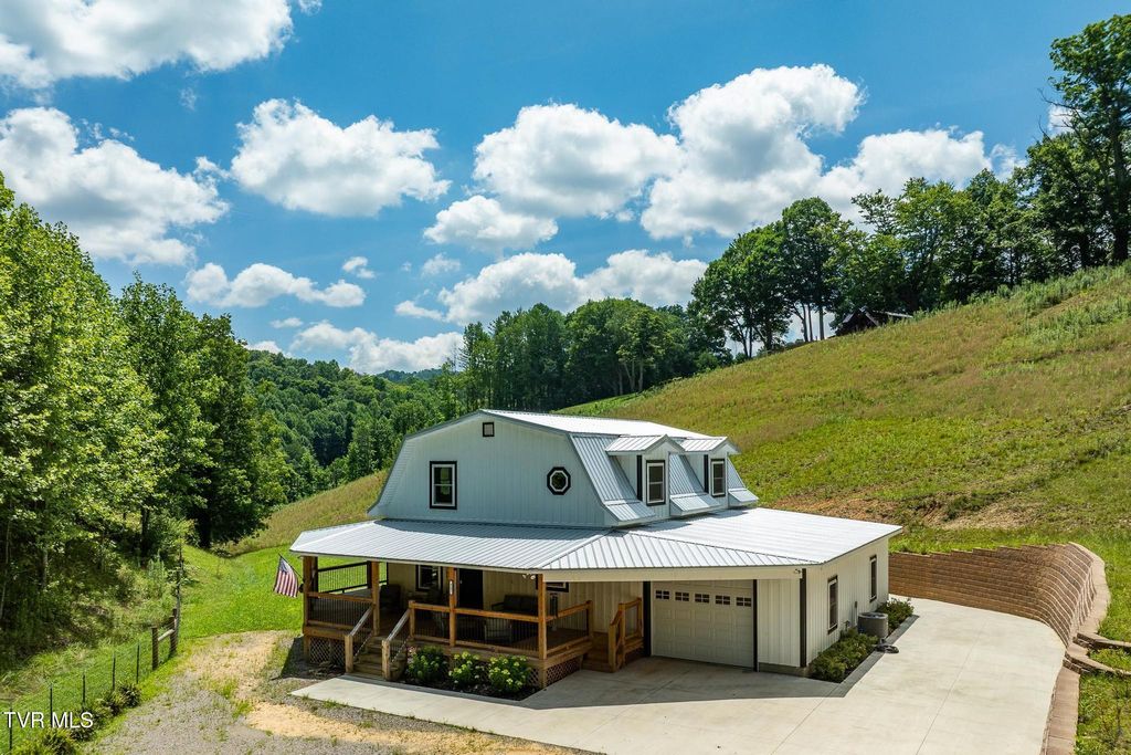 967 Cherry Springs Lane, Trade, TN 37691