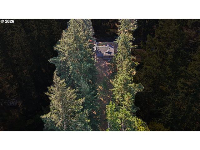 13207 Se RAYMOND St, Portland, OR 97236