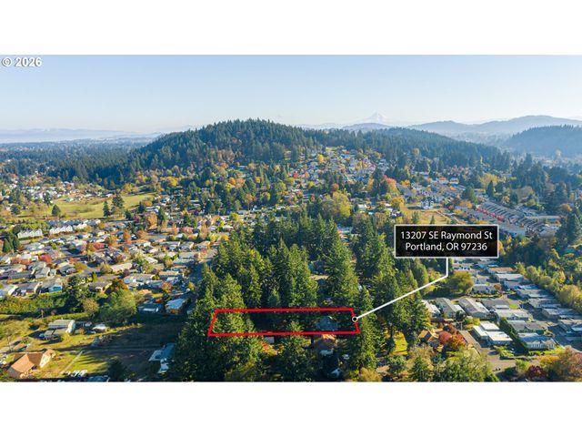 13207 Se RAYMOND St, Portland, OR 97236