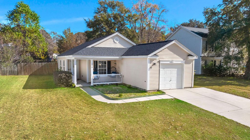 2470 Calamari Court, North Charleston, SC 29406